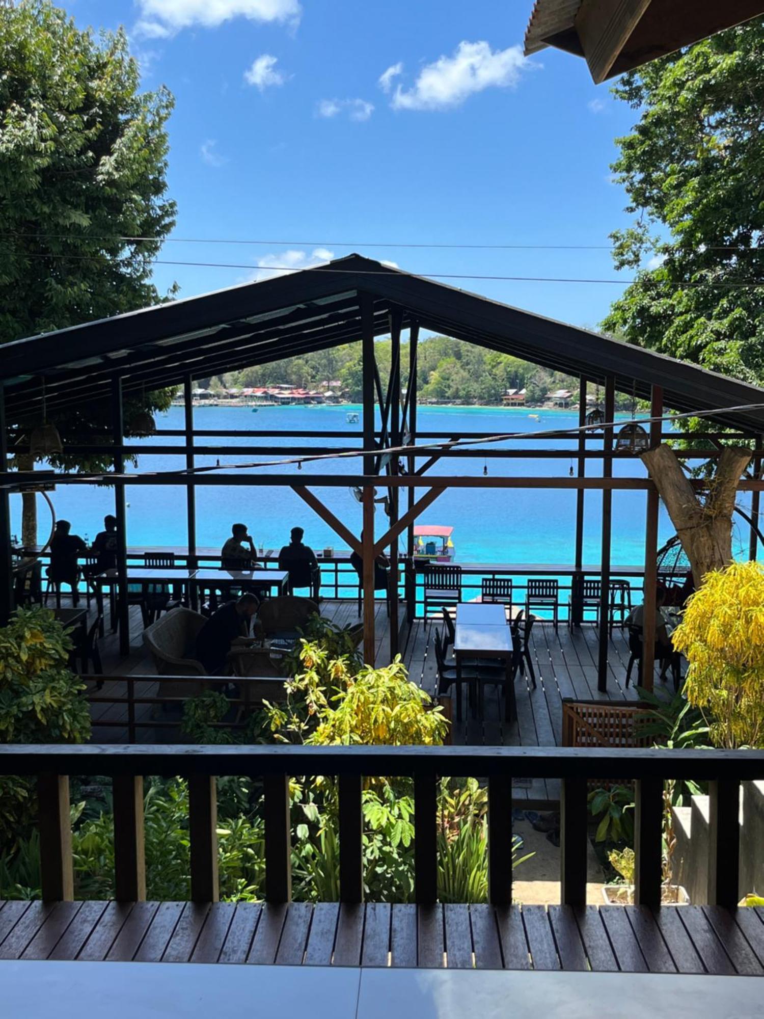 Olala Bungalows And Restaurant Sabang  Exterior photo